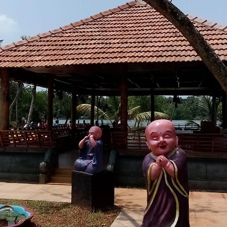 Vakkom Palazzo Varkala Luaran gambar