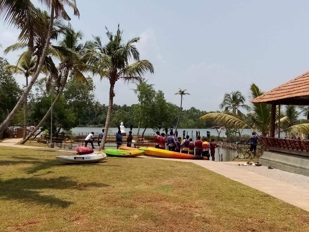 Vakkom Palazzo Varkala Luaran gambar